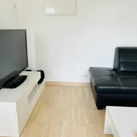 Bel Moderne Avec Balcon *