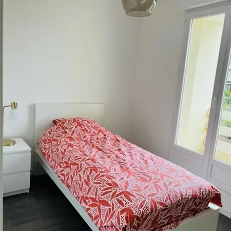 Bel Moderne Avec Balcon Apartman