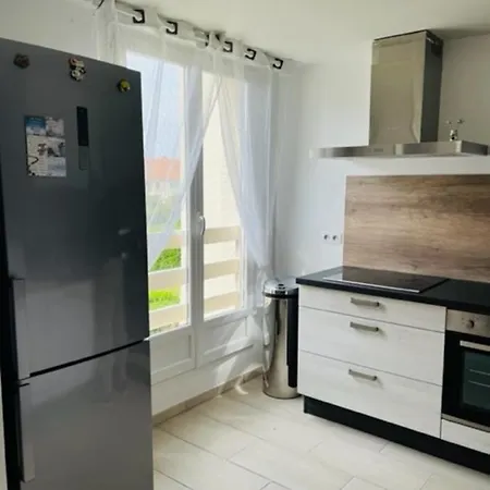 Bel Moderne Avec Balcon Apartman *